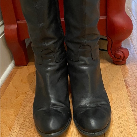 Women’s Boots - Picture 3 of 4